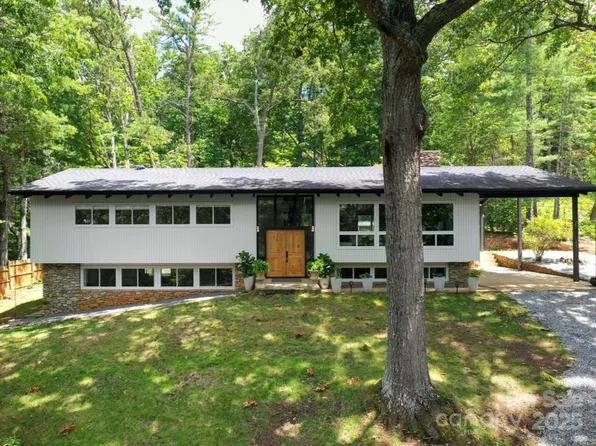 10 Munn Dr, Asheville, NC 28805