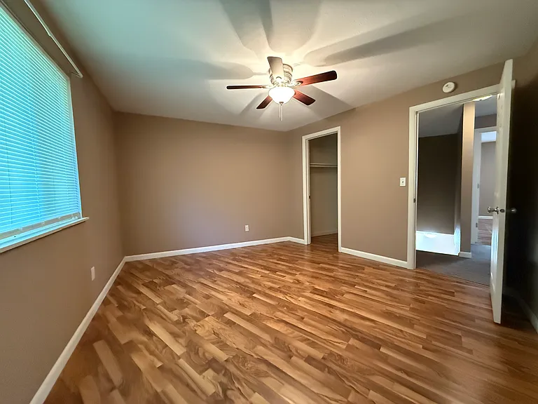 409 Lakeside Ave #6 — Photo 8