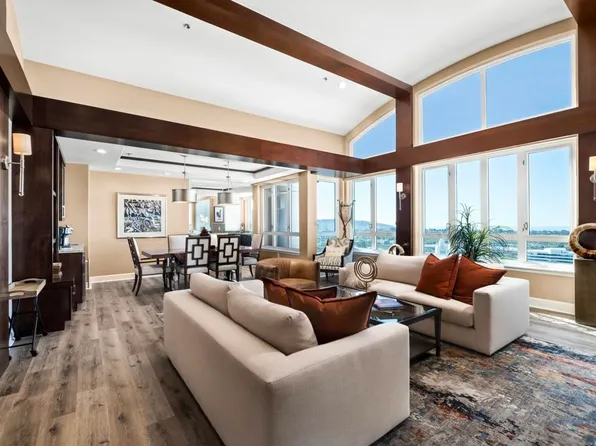 3890 Nobel Dr Unit 2102, San Diego, CA 92122