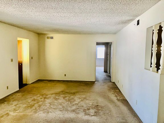 2nd image of 6237 Oak Ave #3/4