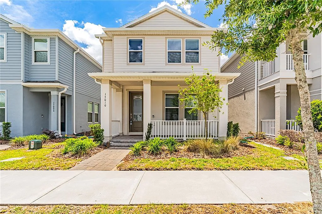 4 bed, 3.5 bath, 2322 sqft, $3,200 — Photo 1