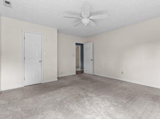 118 Finch Rd, Fayetteville, NC 28306