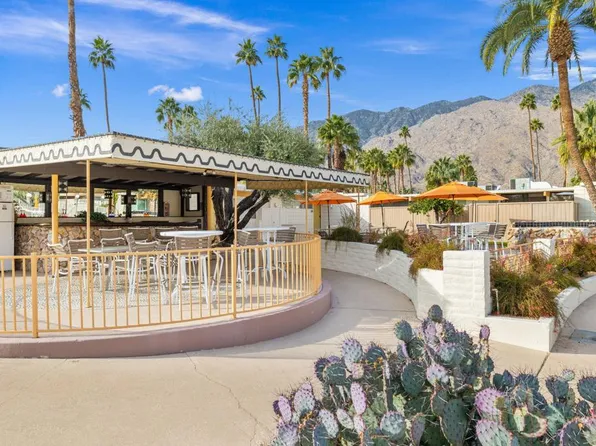 1111 E Palm Canyon Dr #122, Palm Springs, CA 92264