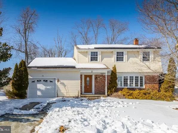 3 Kennington Rd, Marlton, NJ 08053