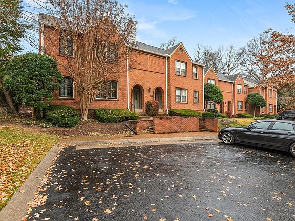 3rd image of 201 Westchase Dr