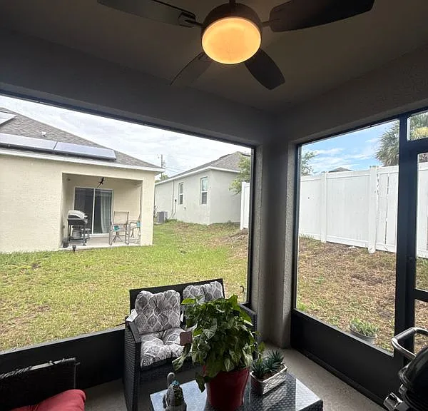238 E Main St — Photo 5
