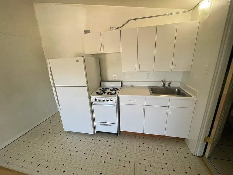 2895 E College Ave #32 — Photo 5