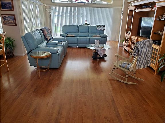 5th image of 26303 Stillwater Cir