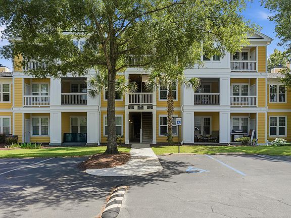 2nd image of 2133 Chatelain Way
