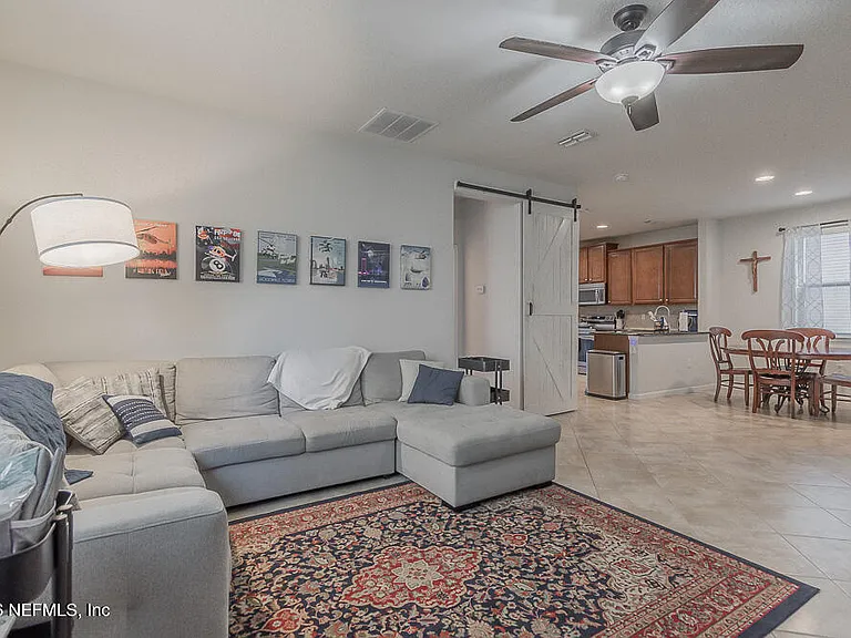 14024 Corrine Cir — Photo 11