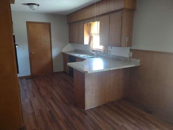 5th image of 2500 Melencamp Ave