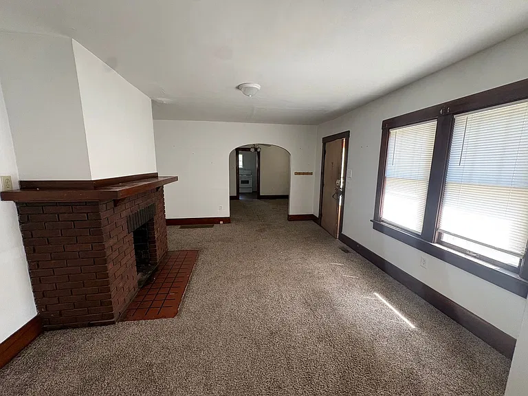135 S 23rd St — Photo 4