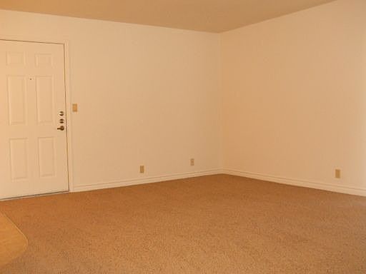 5th image of 5008 River Glen Dr Unit 138