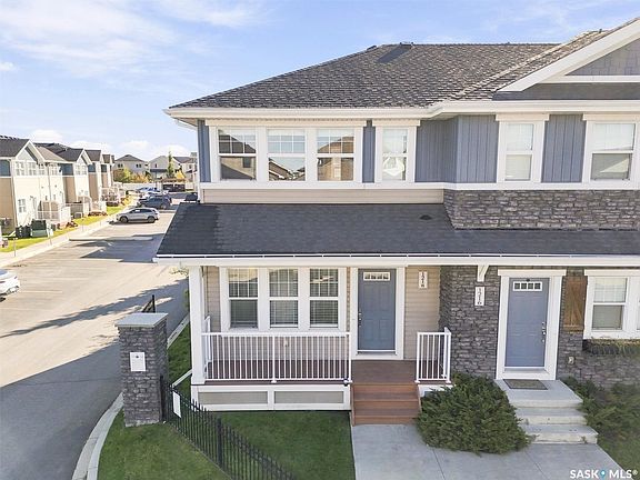 2nd image of 1218 Pringle Way