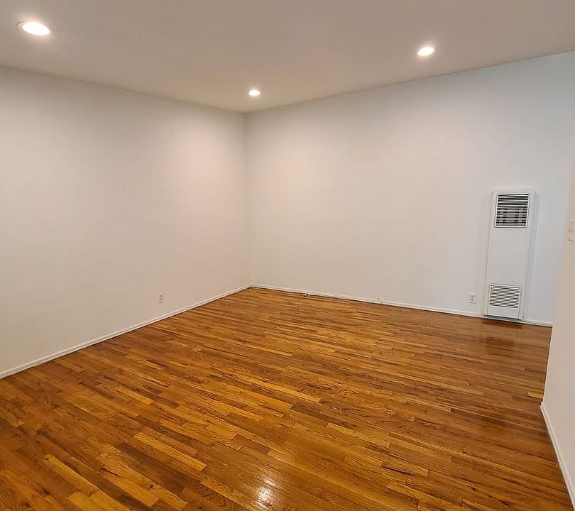1st image of 1311 N Sycamore Ave APT 7