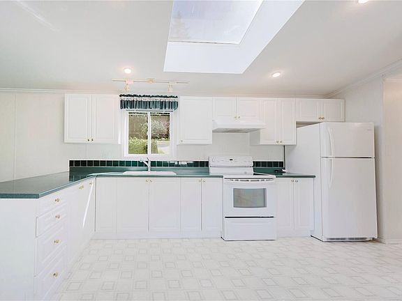 4th image of 6146 Denver Way