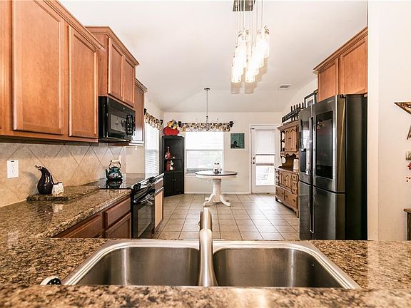5th image of 6536 Serena Ln