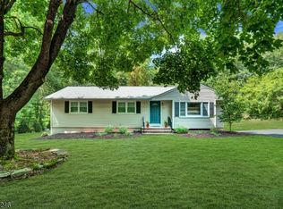 31 Fieldstone Dr, Ringwood Boro, NJ 07456