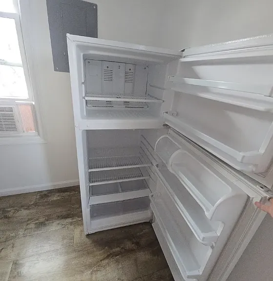 208 Station Ave #2 — Photo 11