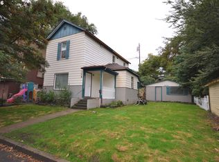 308 W 7th St, The Dalles, OR