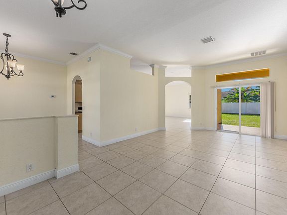 2nd image of 1750 SW Desert Ave