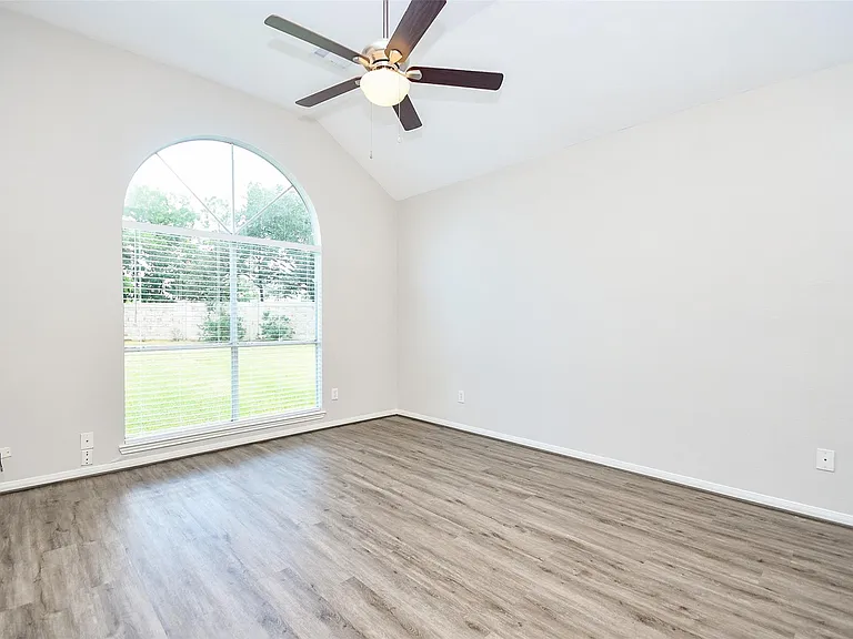 5523 Poundstone Ct — Photo 18