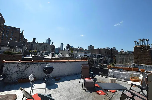 Rented by Street Realty Brokerage LLC | media 1