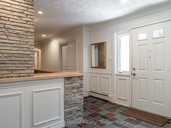 4th image of 2880 Forest Rd