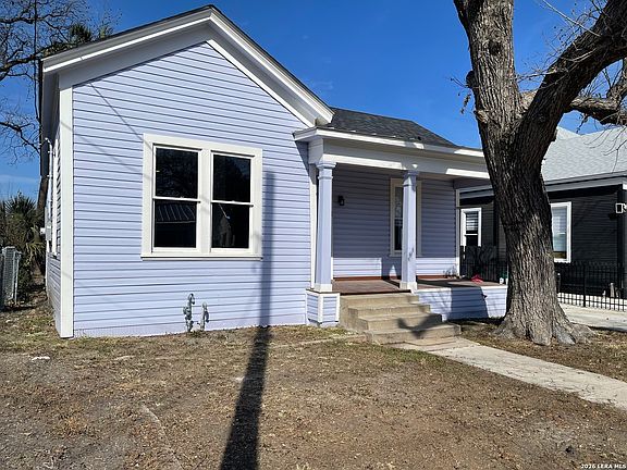 3rd image of 821 Burleson St