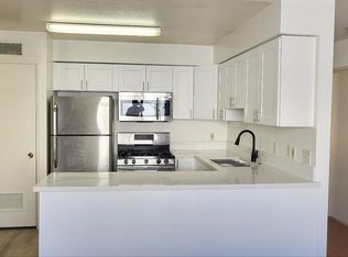 820 S Saint Andrews Pl #305, Los Angeles, CA 90005