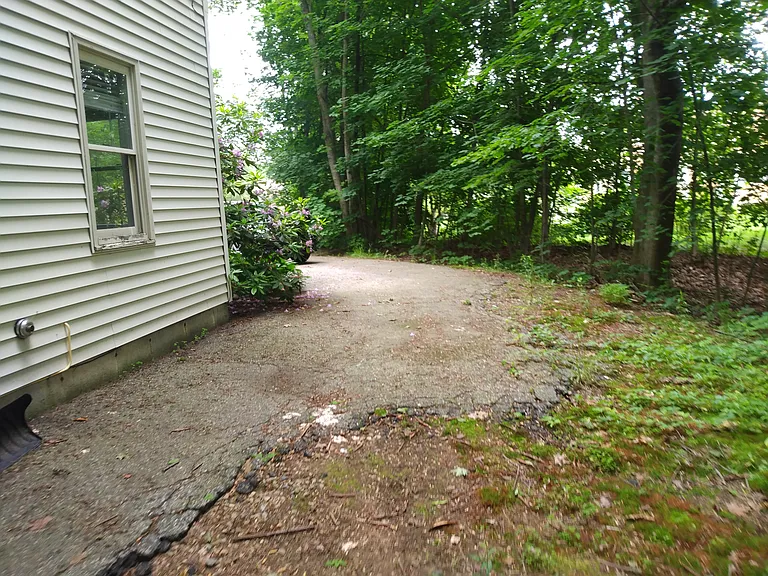 539 Main St #A — Photo 17