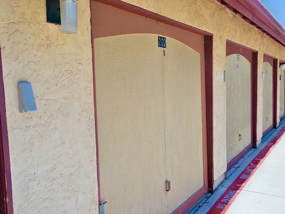 1st image of 3044 Iris Ave Unit 202
