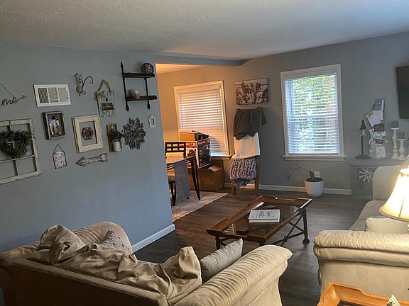2nd image of 6632 Villa Ave