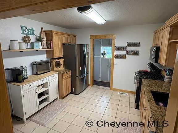4th image of 1056 Cedar St