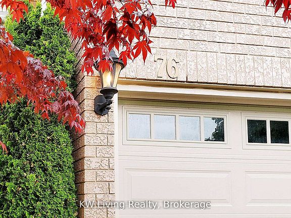 2nd image of 76 Spooner Cres