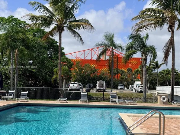 501 E Dania Beach Blvd APT 1B, Dania, FL 33004