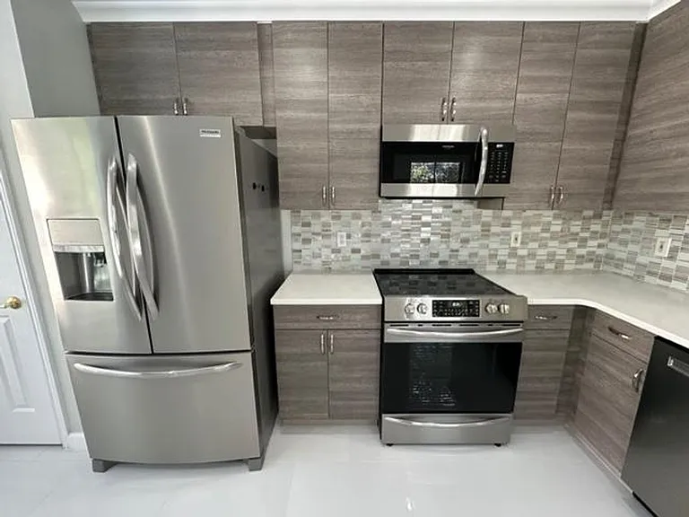917 Waterside Ln #203 — Photo 17