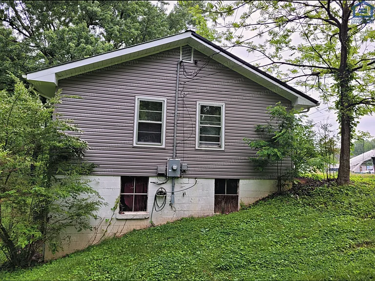 748 Steakley Dr — Photo 10