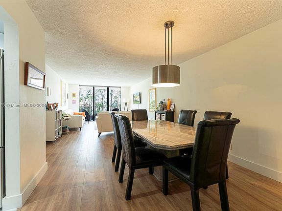 3rd image of 18151 NE 31st Ct APT 407