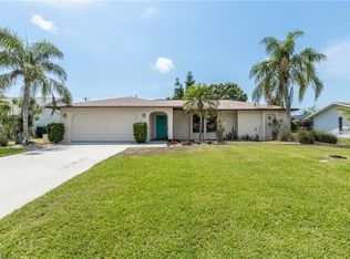 900 El Dorado Pkwy W, Cape Coral, FL 33914