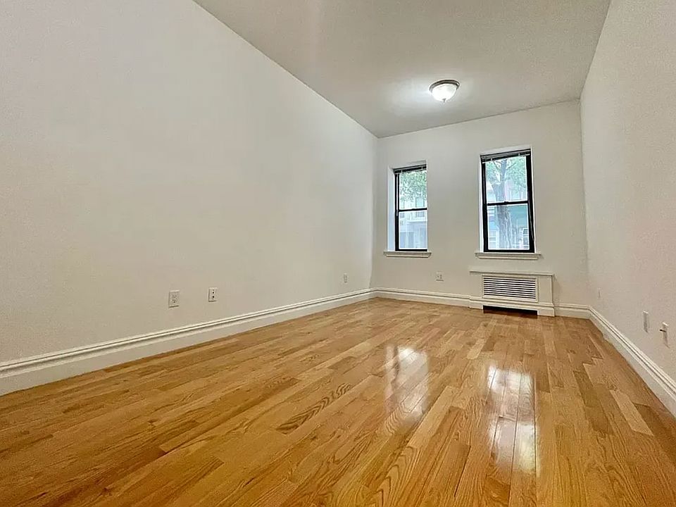 2nd image of 414 E 85th St APT 1A