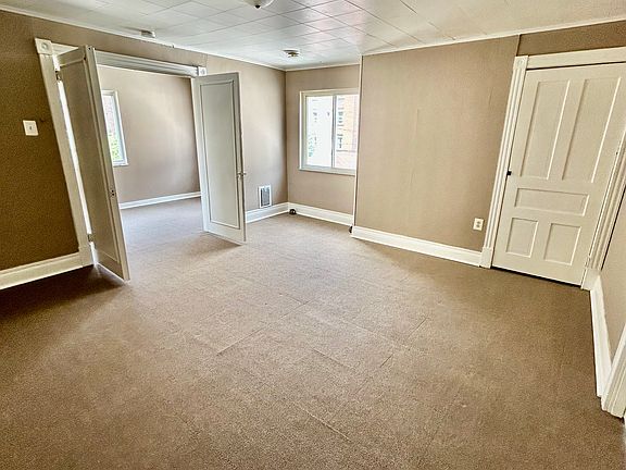4th image of 630 4th Ave Unit 2