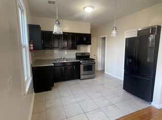 132 Goodwin Ave #2L, Newark, NJ 07112