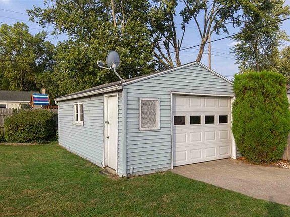 5th image of 1233 Chimes Blvd