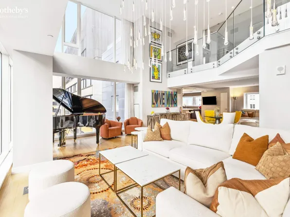 135 West 52nd Street PH1 image 3 of 28