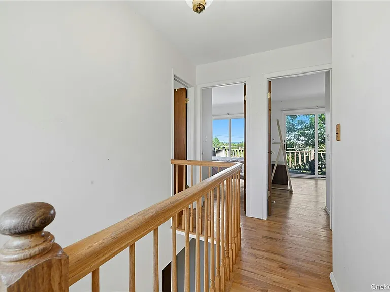 65 Lake Dr — Photo 17