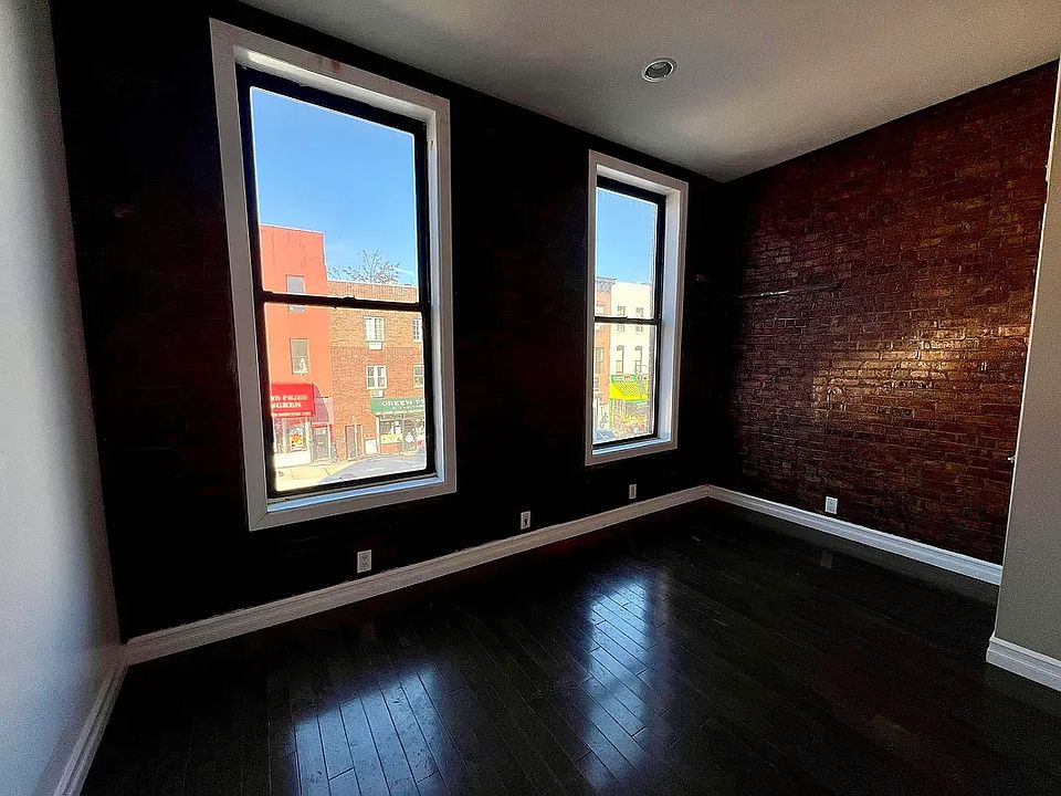 1st image of 515 Washington Ave #5