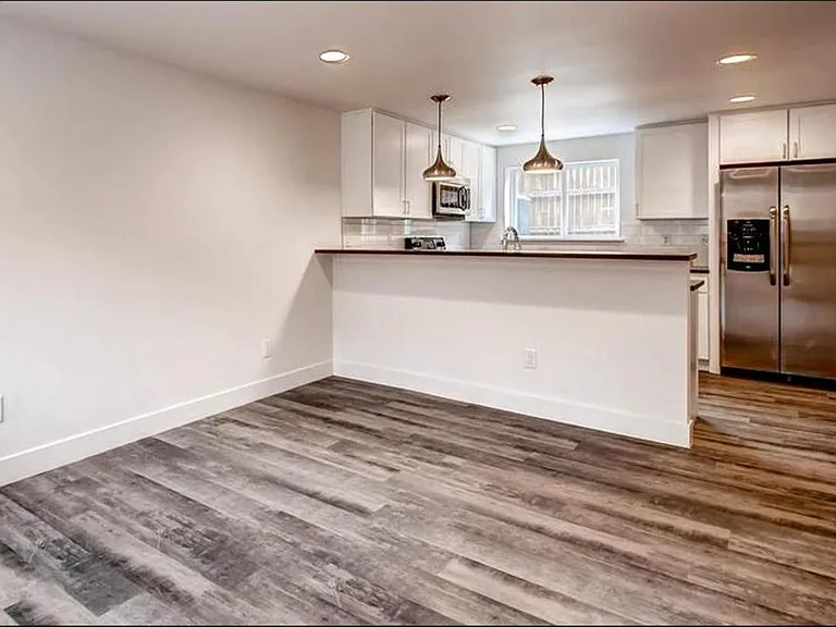 3762 N Yates St — Photo 2