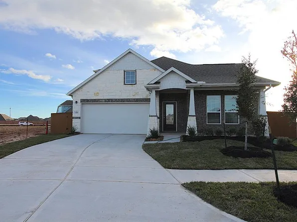 2410 Ocean Key Dr, Texas City, TX 77568