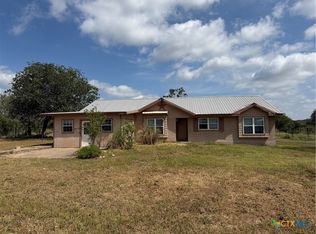 706 Thomaston River Rd, Cuero, TX 77954